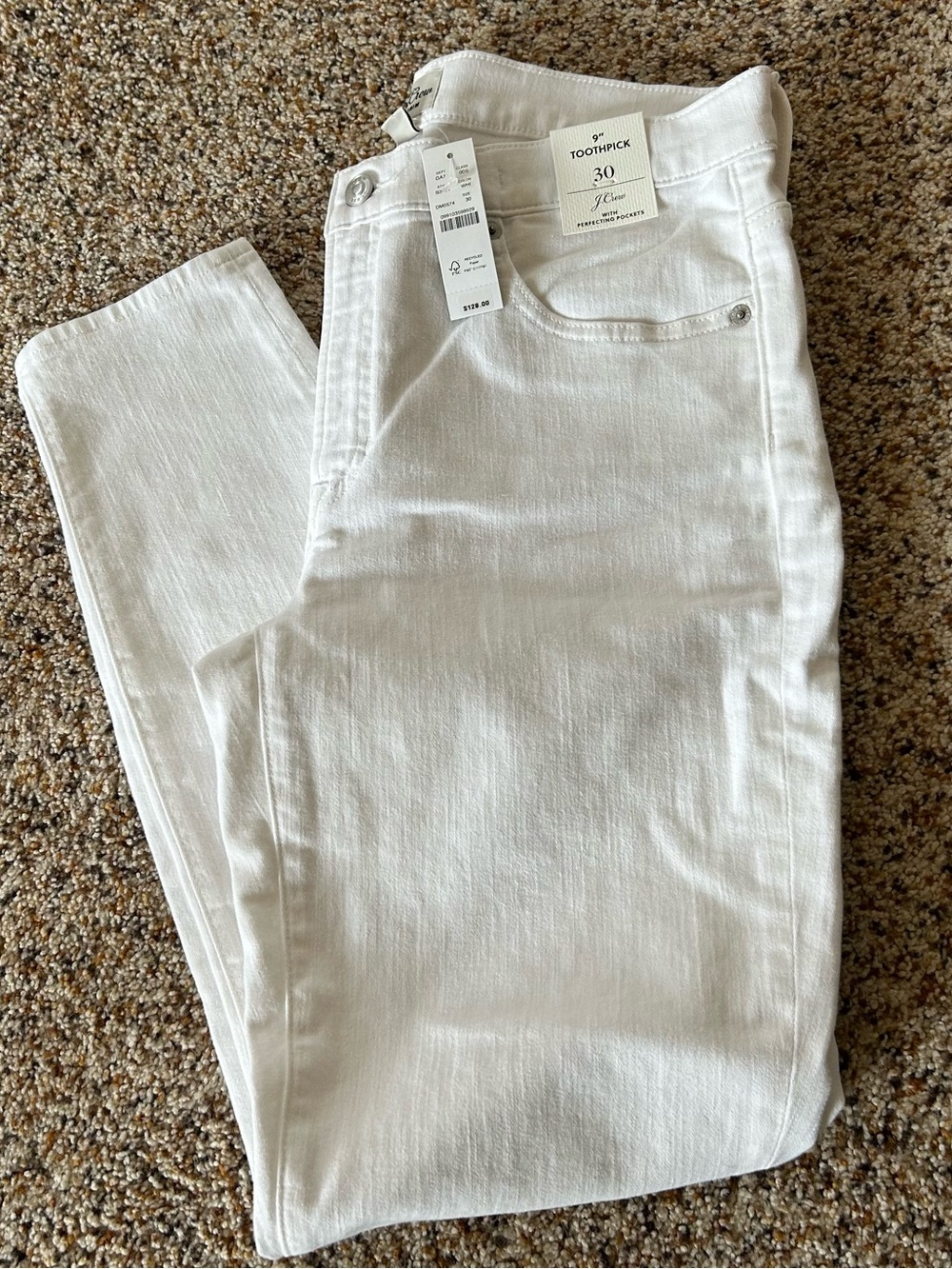 *NWT* J Crew 9" mid-rise toothpick jean in white Size 30 - Picture 2 of 6